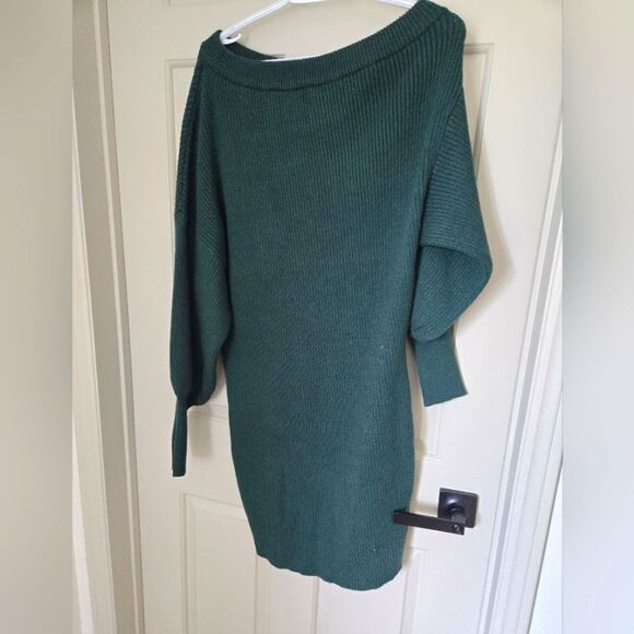 New Line and dot sweater dress size M - Picture 3 of 4